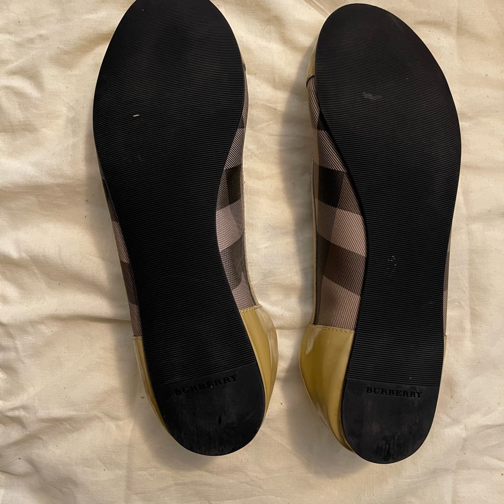 Burberry Nova Check Patent Leather Ballet Flats Sz 37 - Picture 6 of 7